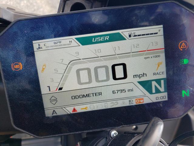 2021 APRILIA TUONO V4 F ZD4KZUB02MS000082