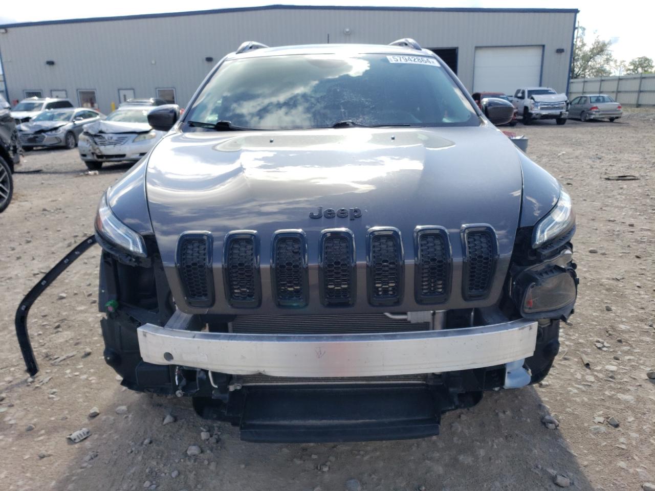 1C4PJMCX8JD600206 2018 Jeep Cherokee Latitude