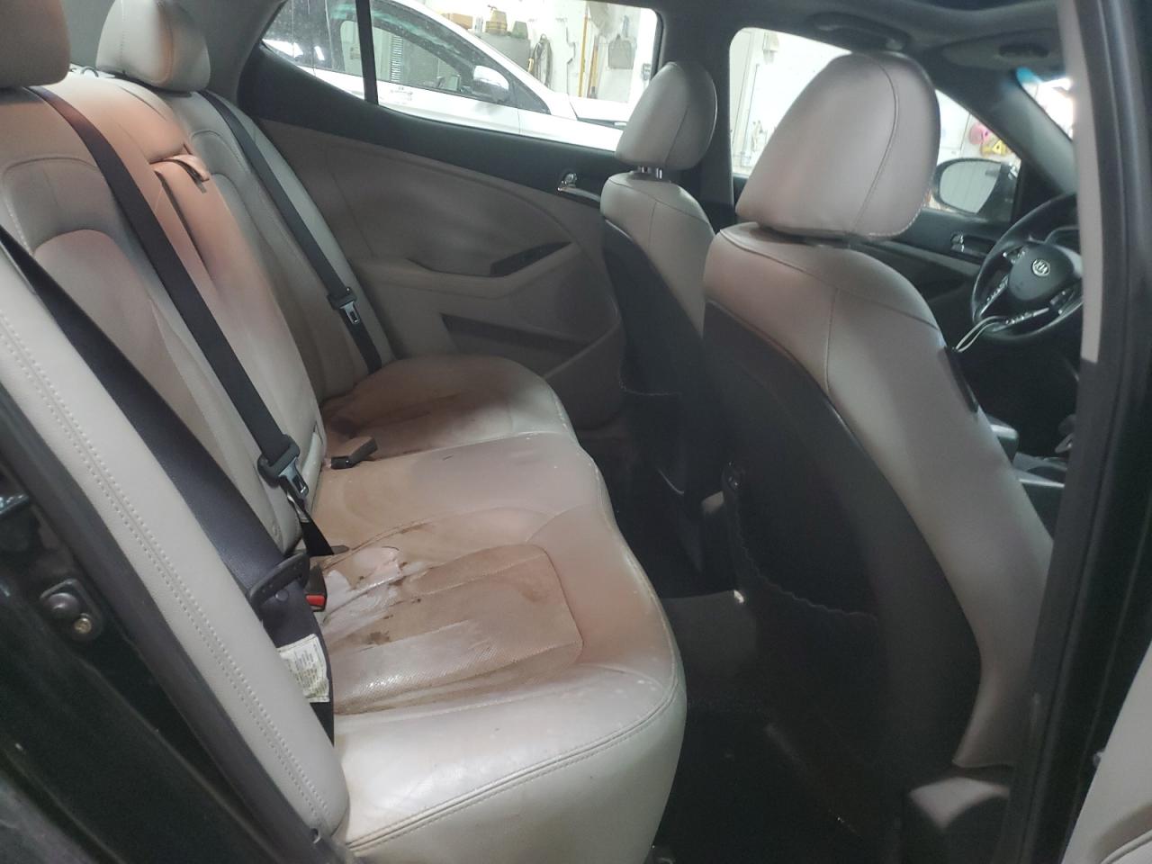 KNAGN4A7XB5028216 2011 Kia Optima Ex