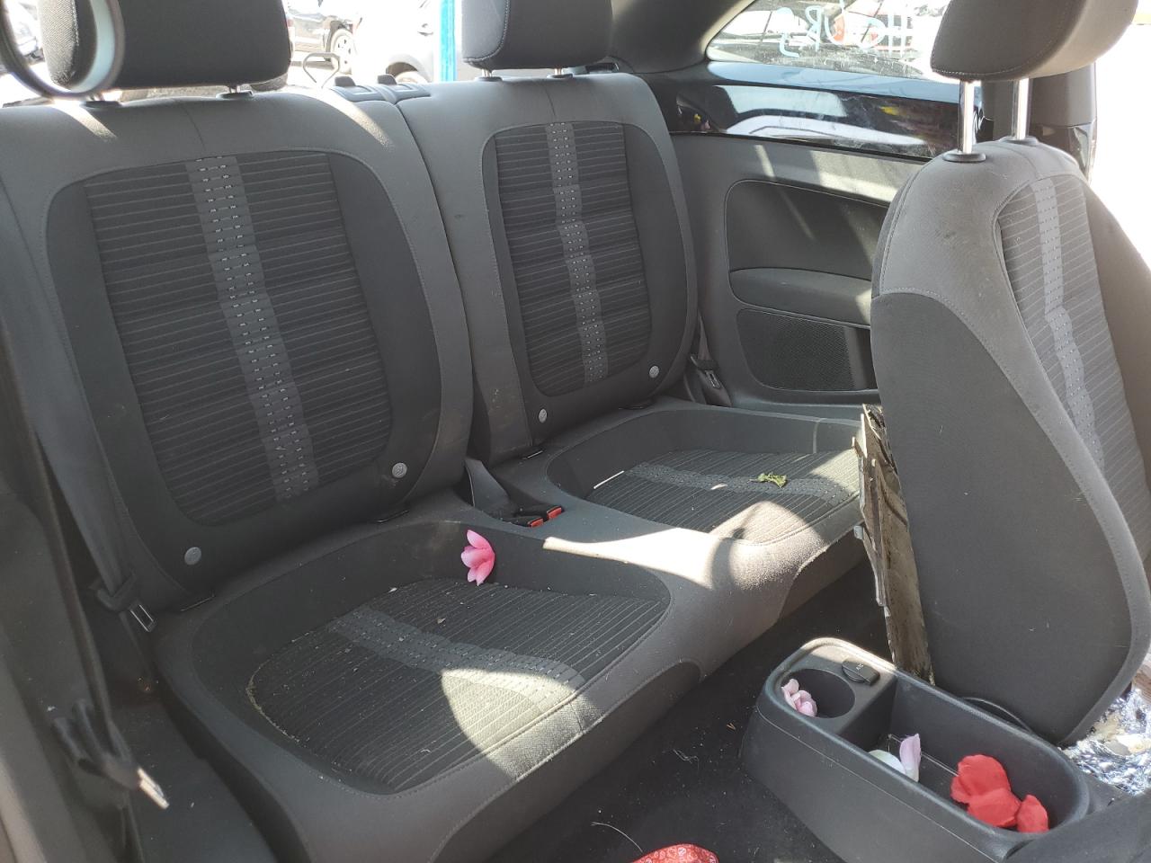 3VW4A7AT2CM636868 2012 Volkswagen Beetle Turbo