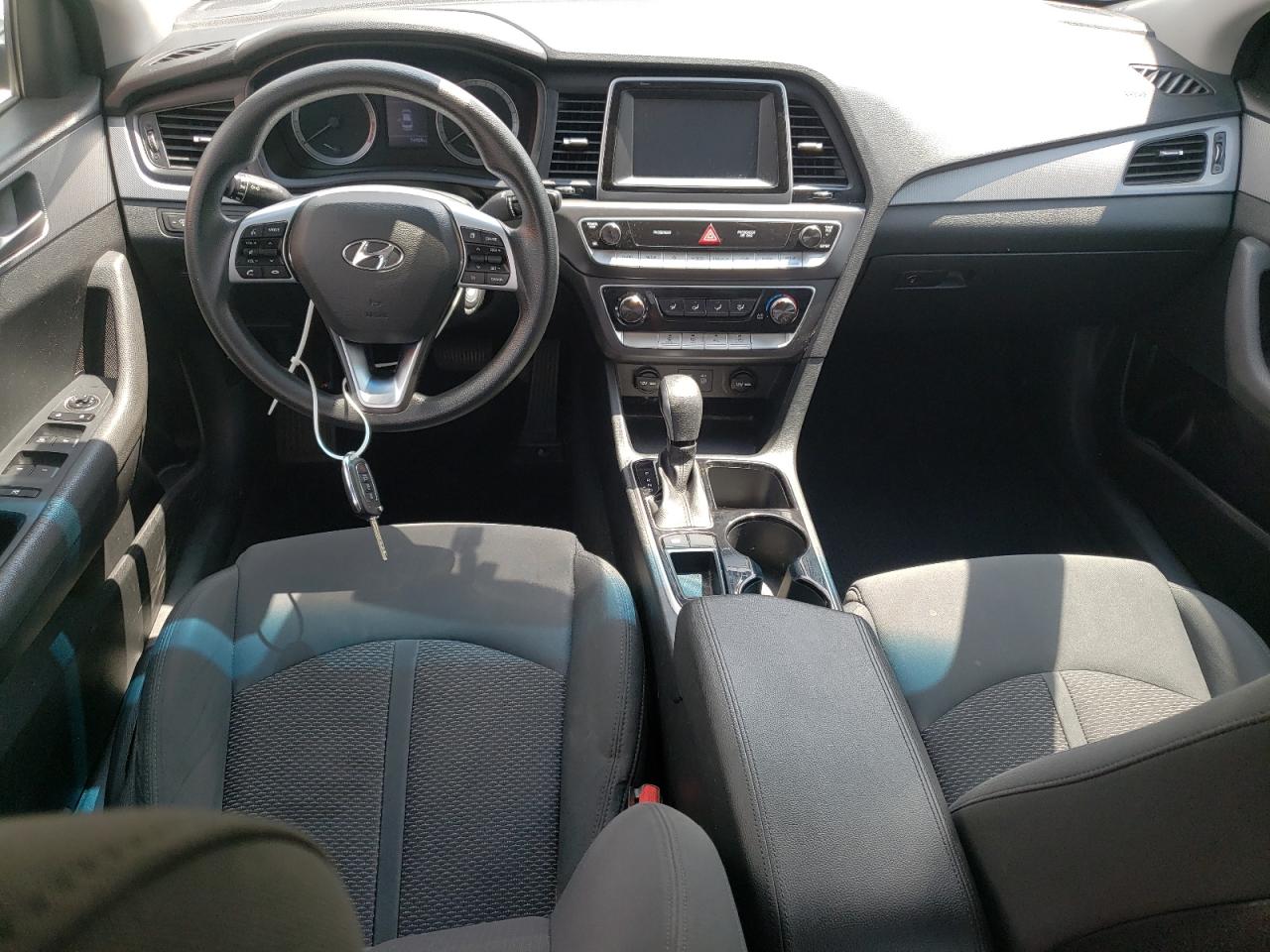 5NPE24AF6KH741124 2019 Hyundai Sonata Se