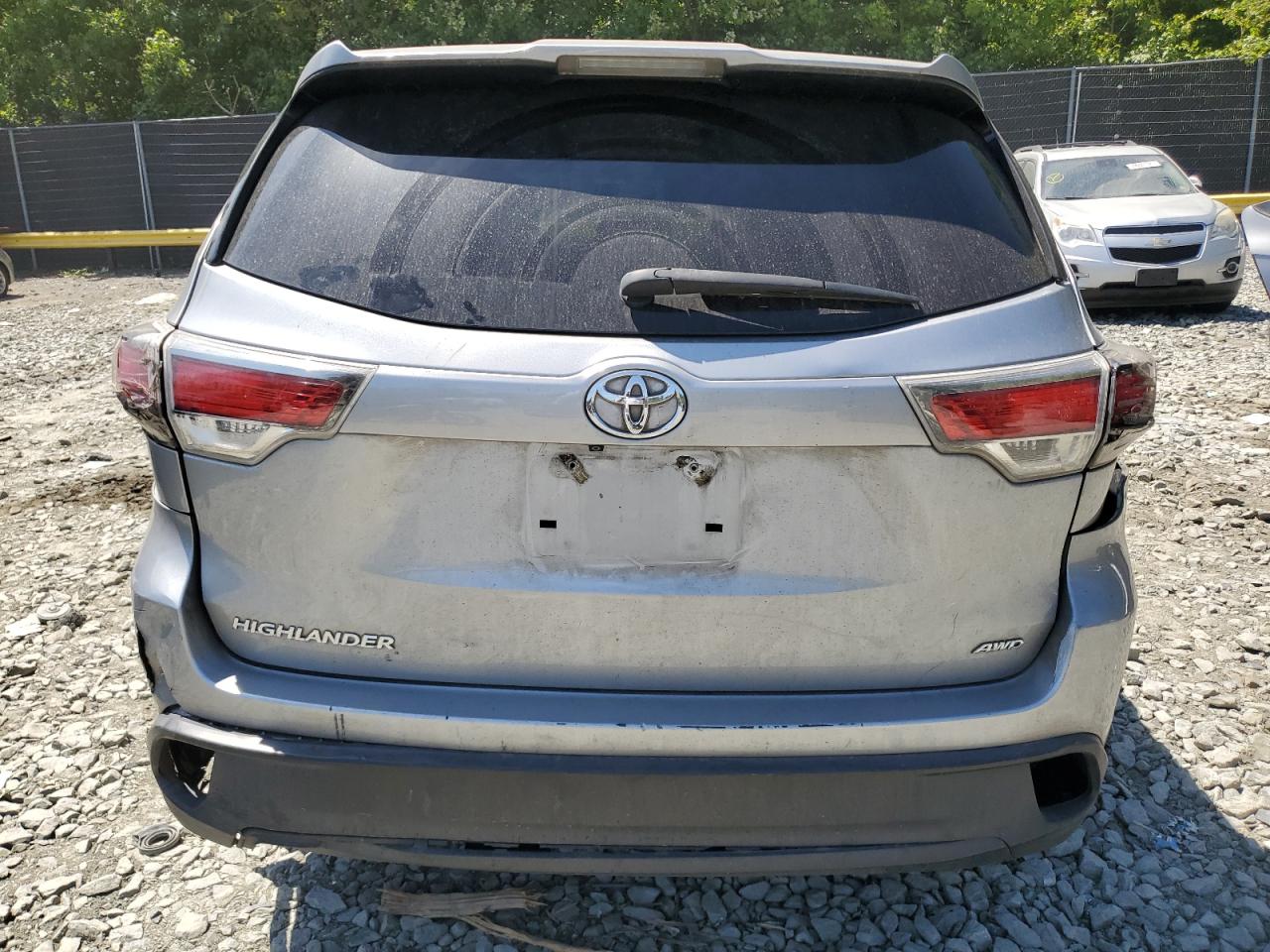 5TDBKRFH8GS261078 2016 Toyota Highlander Le