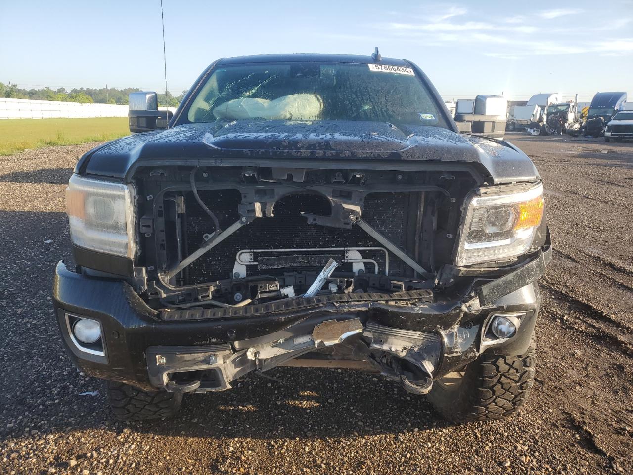 1GT12UE89GF270579 2016 GMC Sierra K2500 Denali