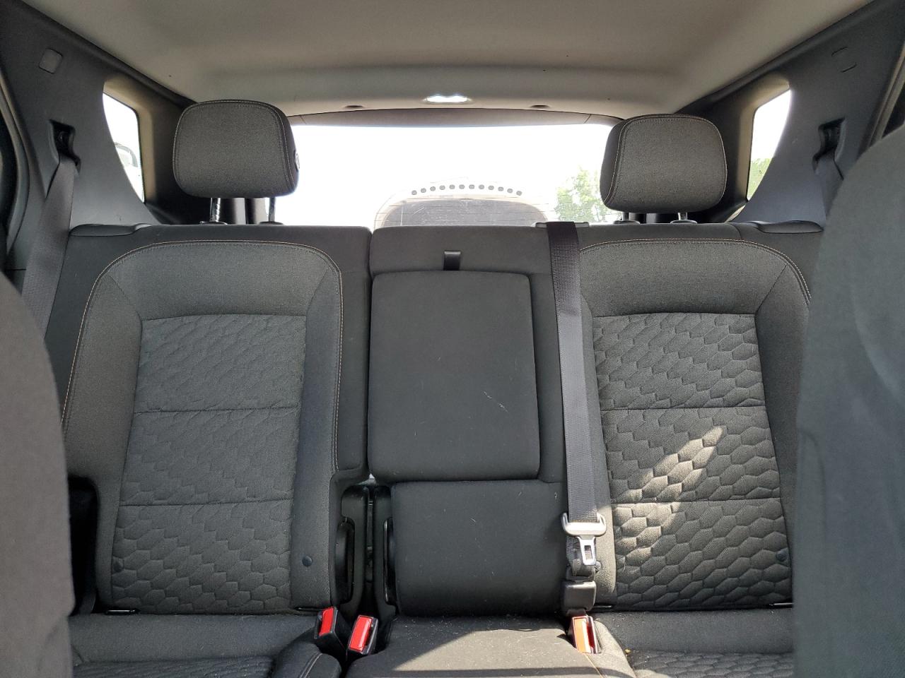 2GNAXUEV5K6128411 2019 Chevrolet Equinox Lt