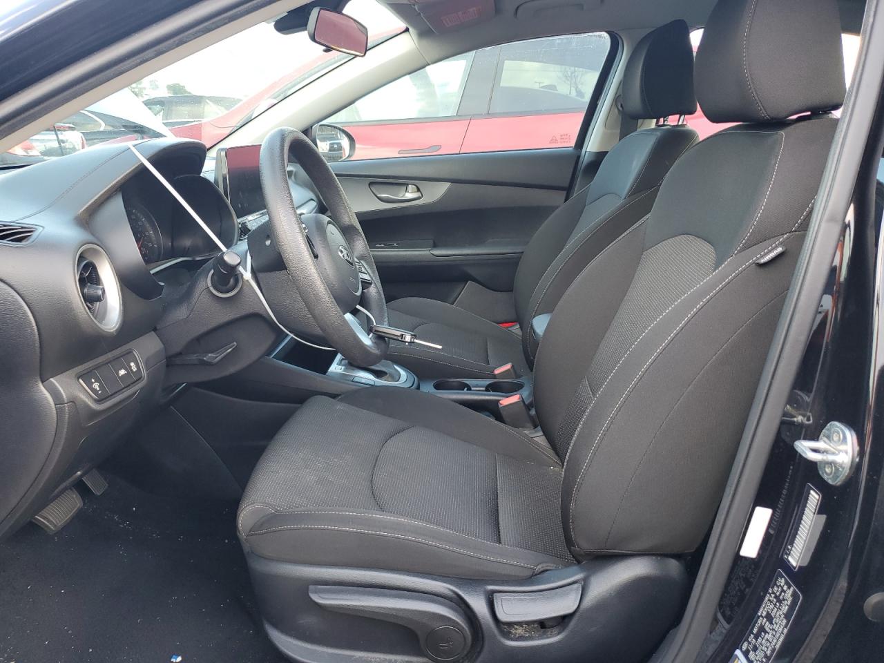 3KPF24AD1KE064586 2019 Kia Forte Fe