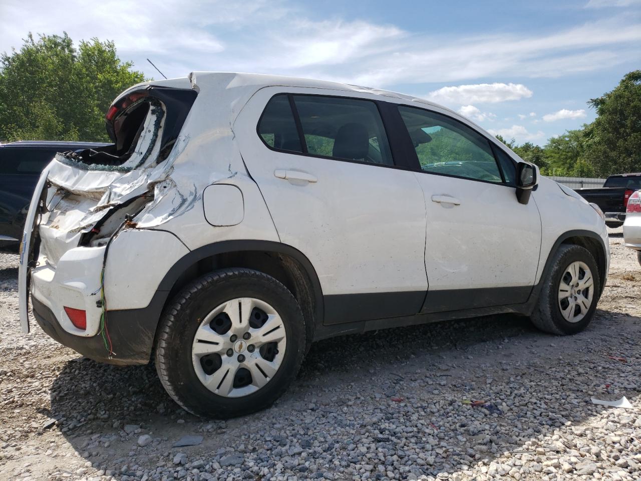 2017 Chevrolet Trax Ls vin: 3GNCJKSB6HL272529