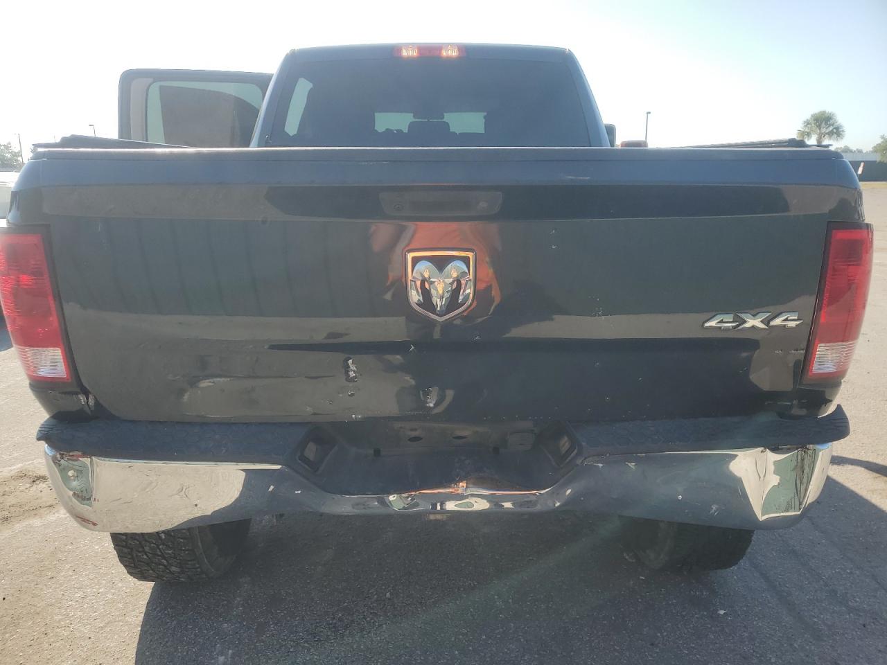 3C6UR5CL1JG153713 2018 Ram 2500 St