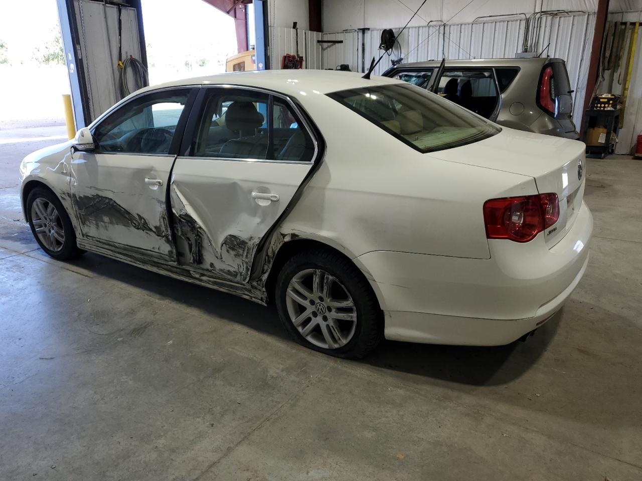 Lot #2972398434 2007 VOLKSWAGEN JETTA WOLF