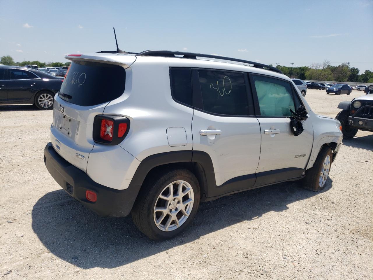 2020 Jeep Renegade Latitude vin: ZACNJABB4LPL76624