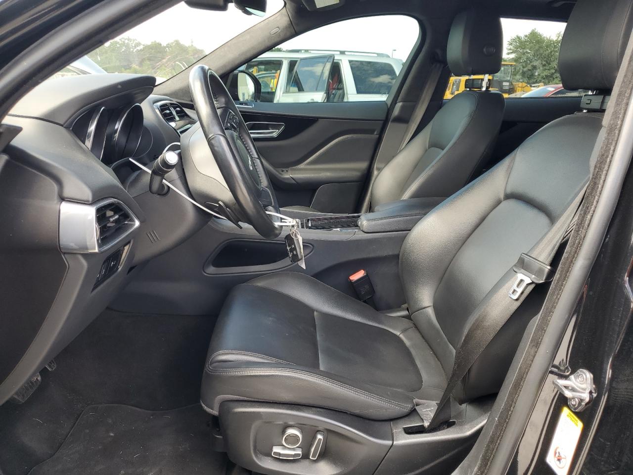 SADCJ2FX1LA628744 2020 Jaguar F-Pace Premium