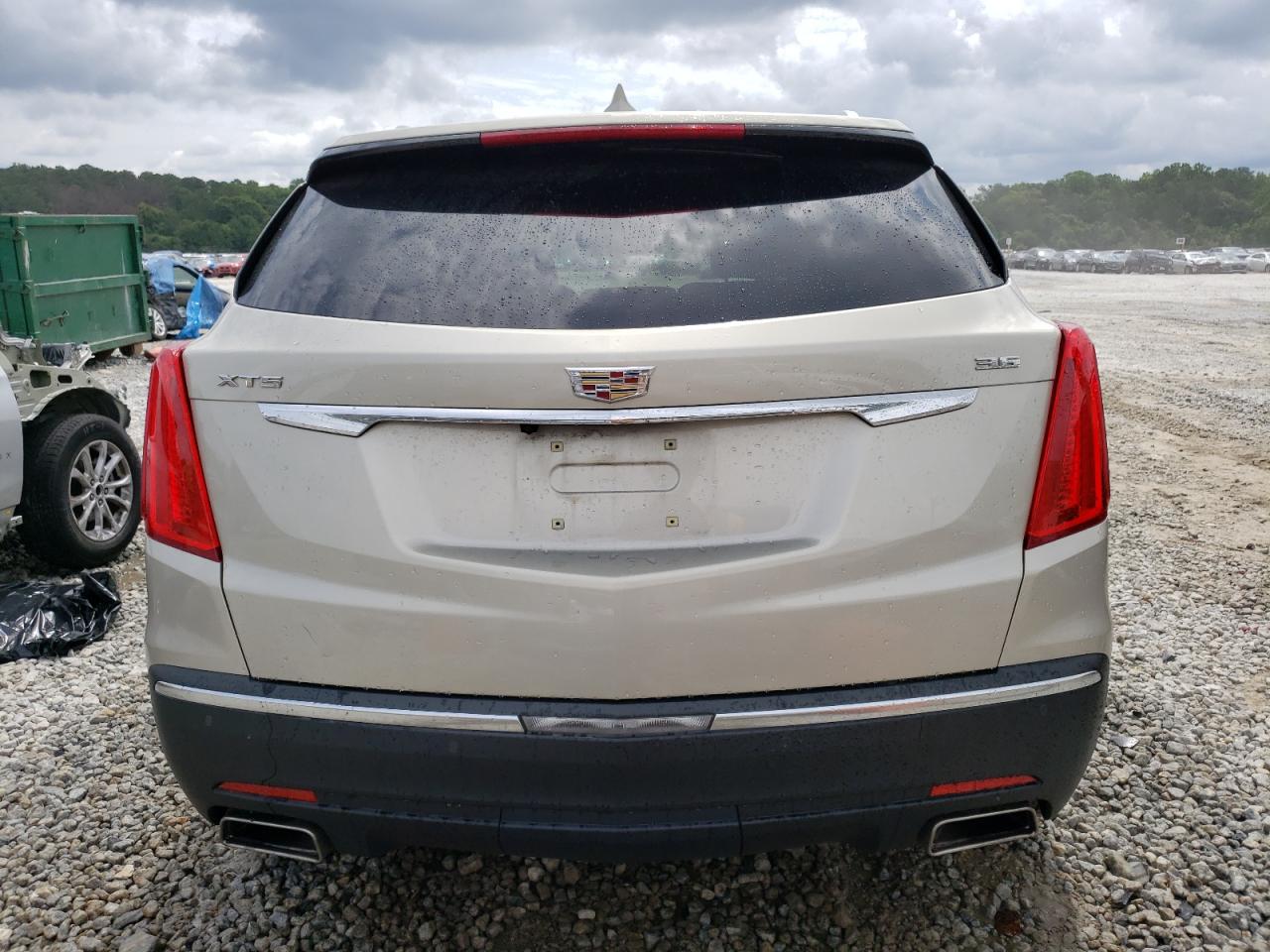 1GYKNDRS0HZ209990 2017 Cadillac Xt5 Luxury