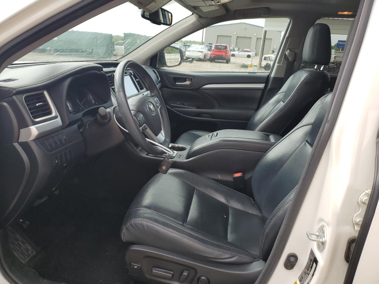 5TDKKRFH3FS112009 2015 Toyota Highlander Xle