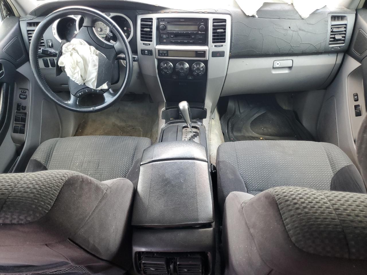 JTEZU14R948015562 2004 Toyota 4Runner Sr5