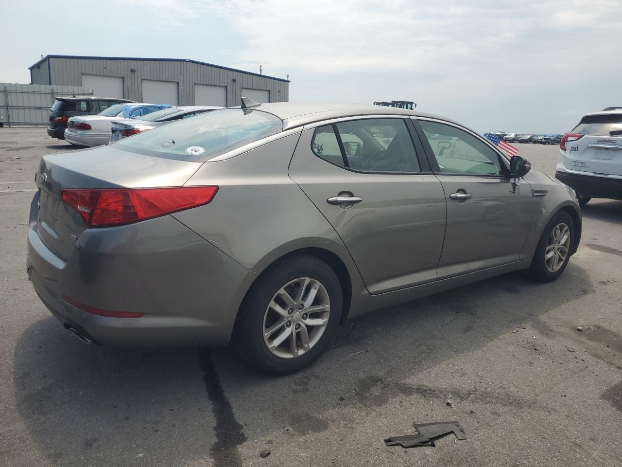 2013 Kia Optima Lx vin: 5XXGM4A72DG123082