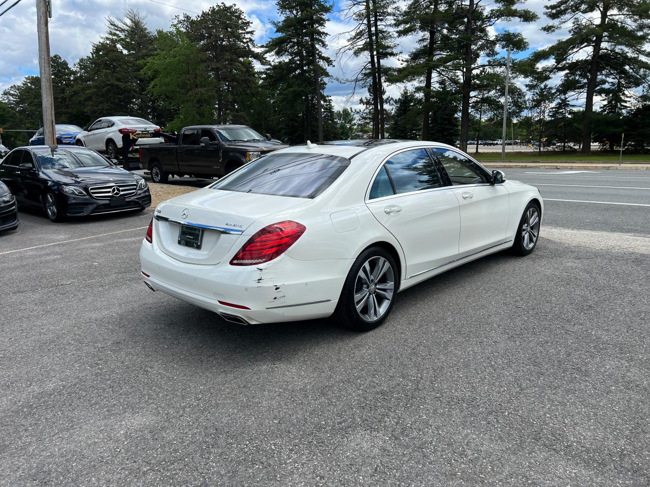 2014 Mercedes-Benz S 550 4Matic vin: WDDUG8FB5EA059041