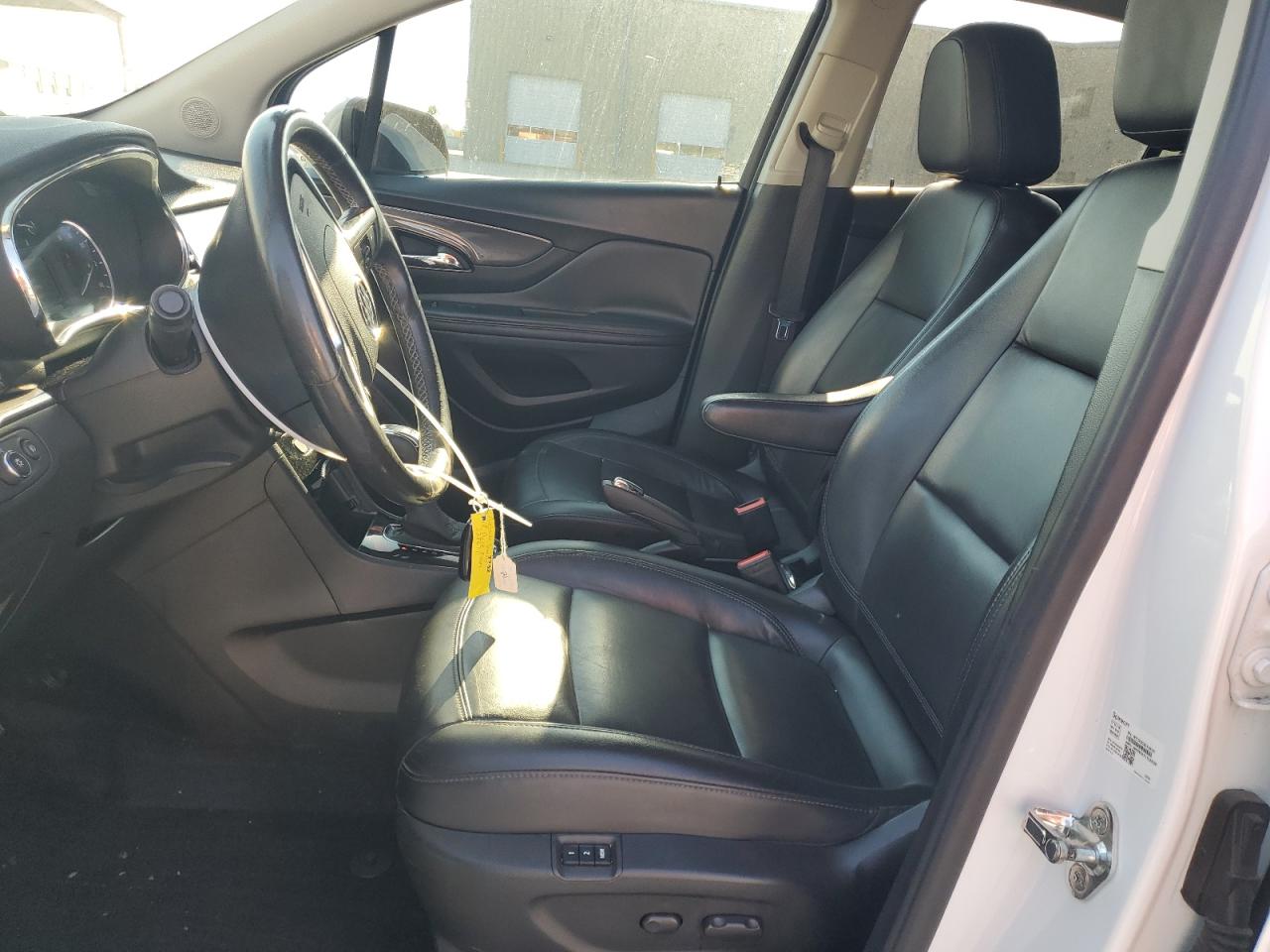 KL4CJCSBXJB659374 2018 Buick Encore Essence