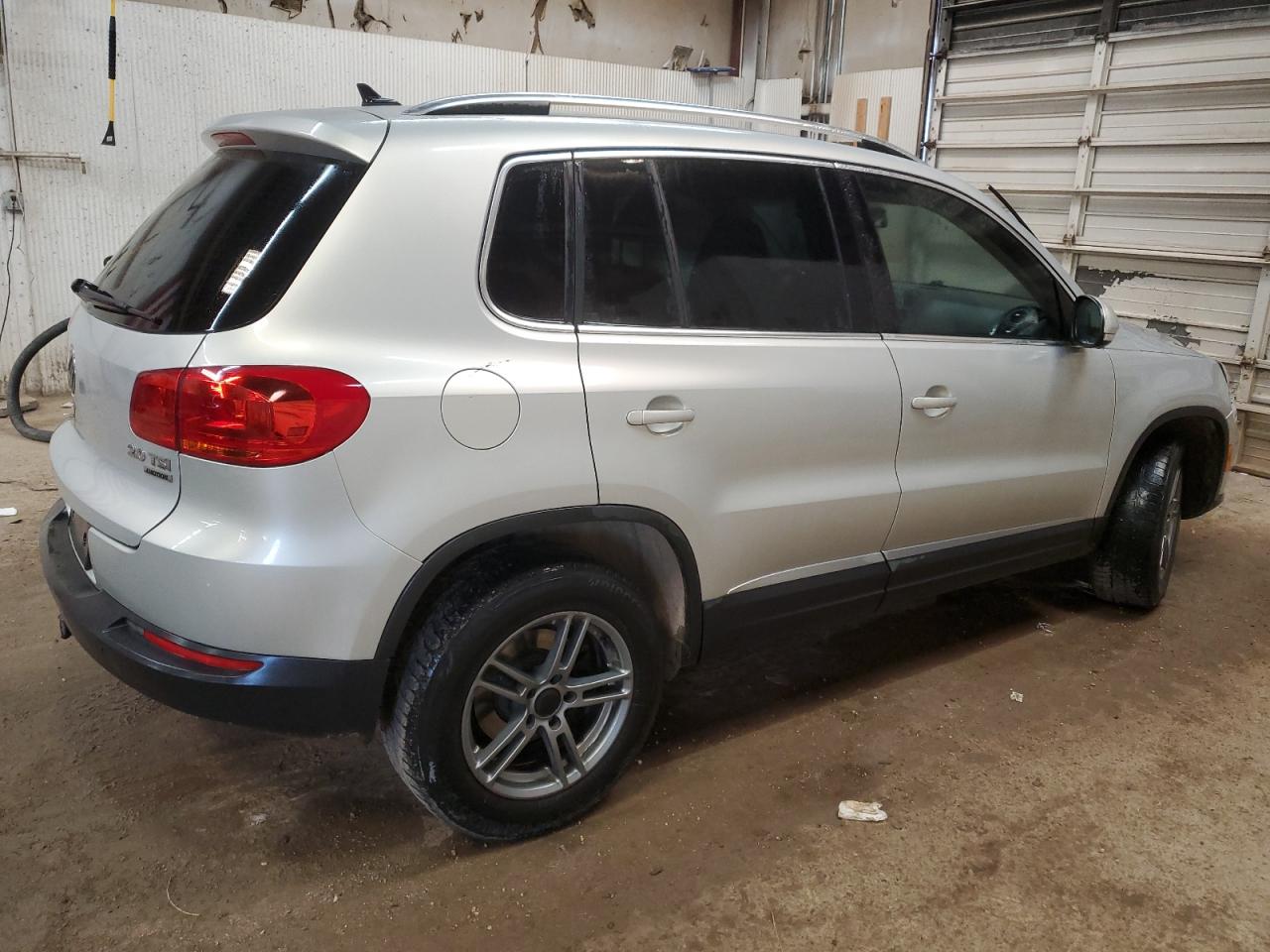 2013 Volkswagen Tiguan S vin: WVGBV7AX6DW526825