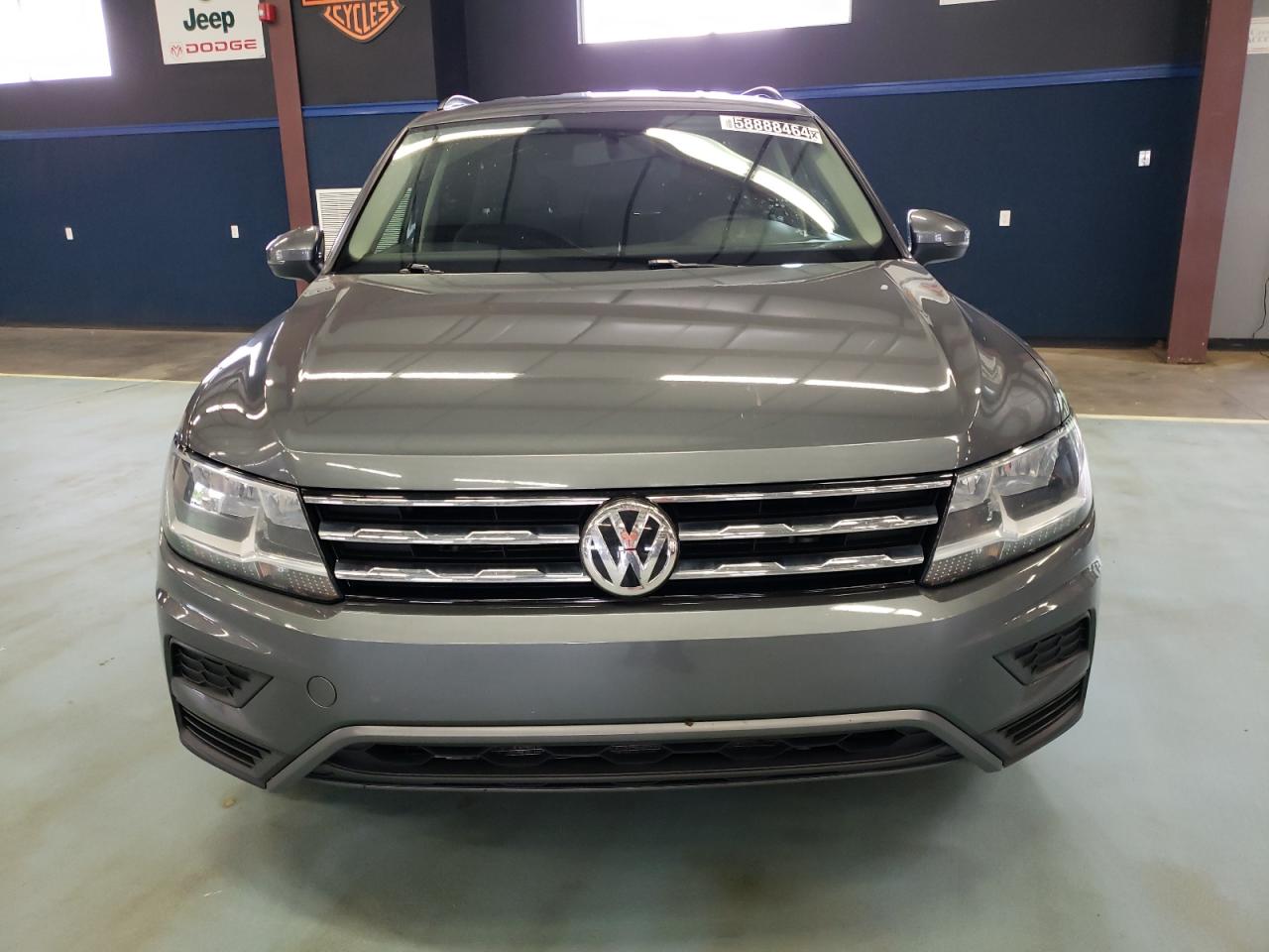 3VV0B7AX3KM178680 2019 Volkswagen Tiguan S