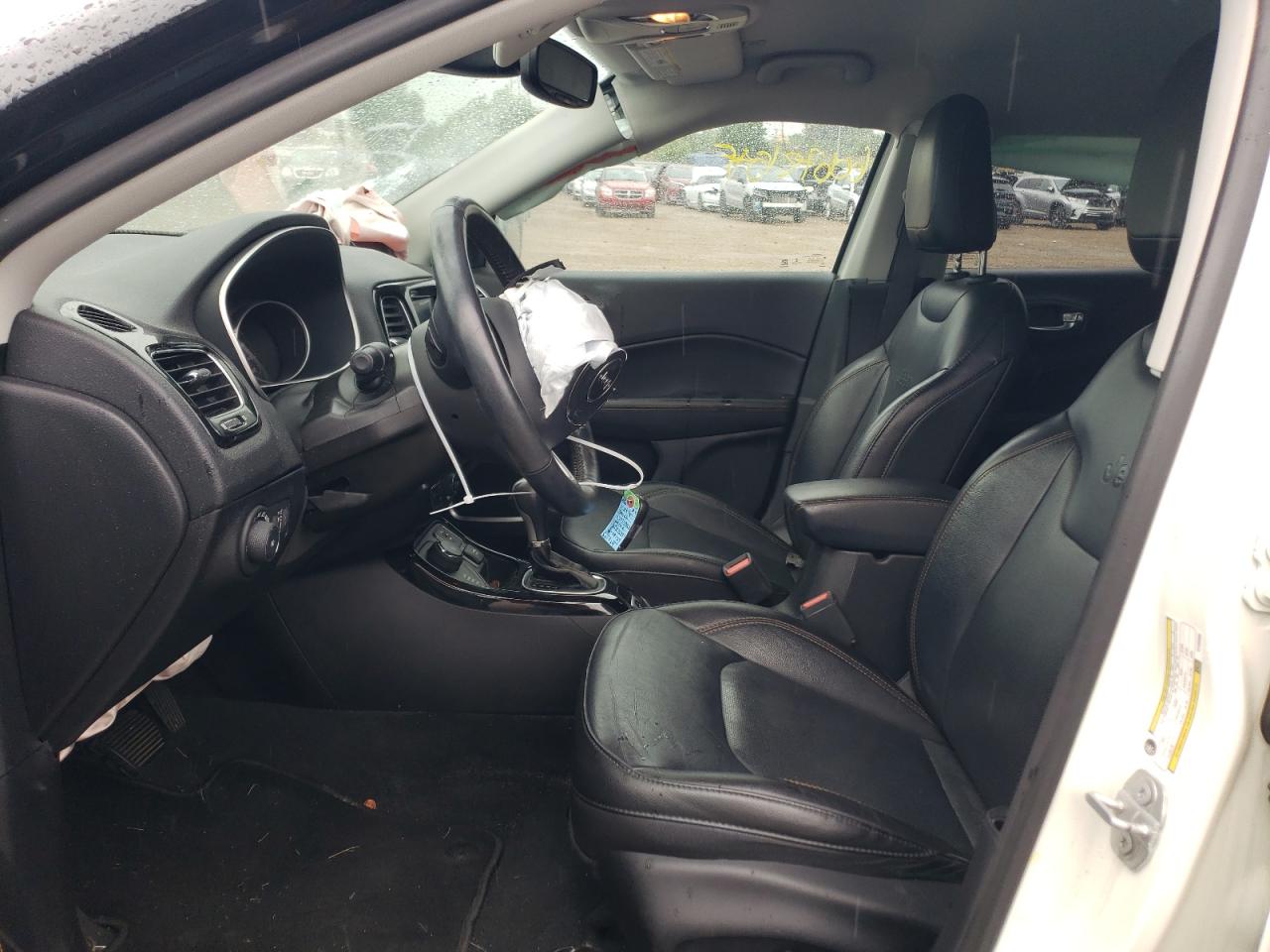 3C4NJDCB4KT598865 2019 Jeep Compass Limited