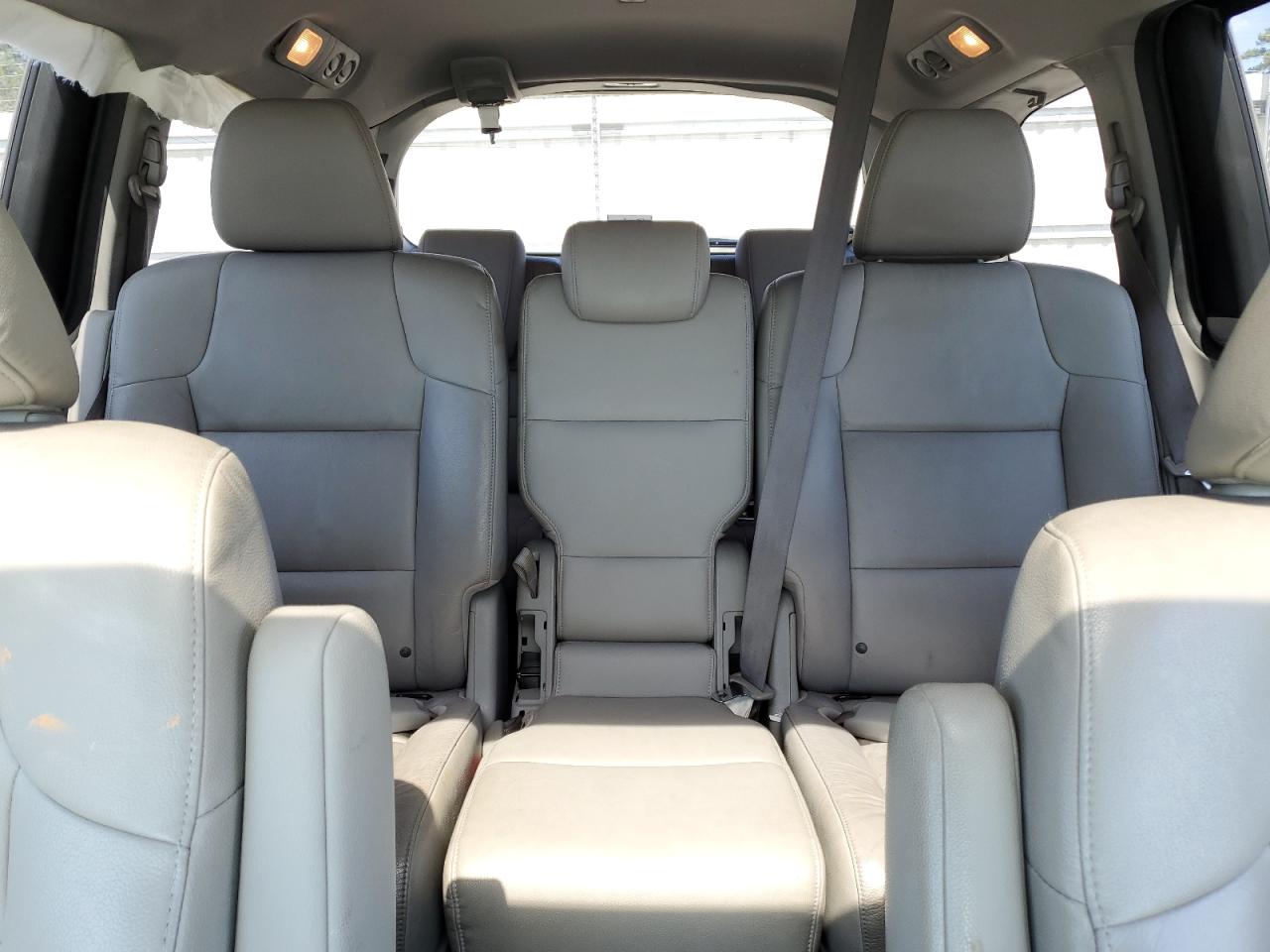 5FNRL5H68CB129565 2012 Honda Odyssey Exl