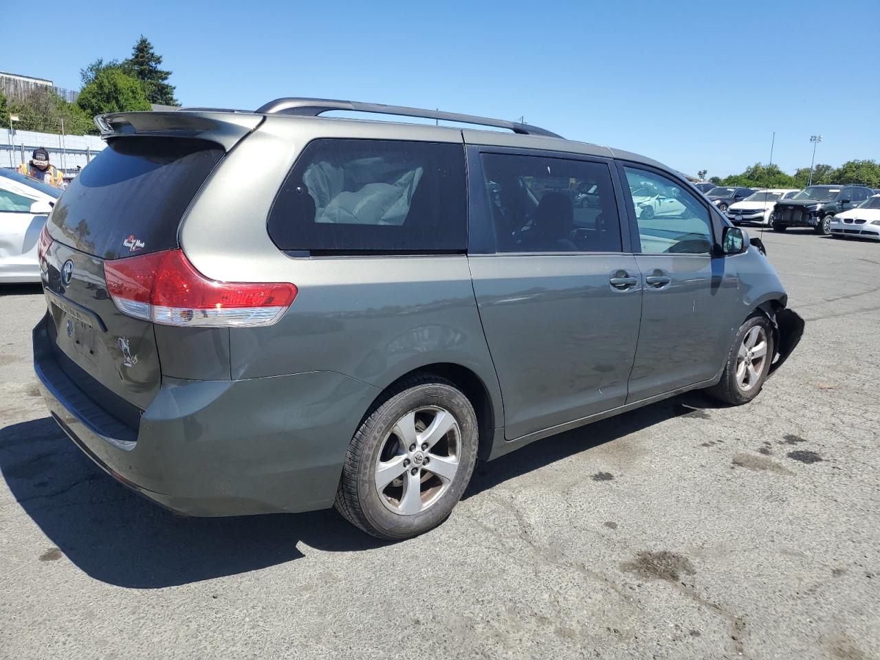 5TDKK3DC4CS239478 2012 Toyota Sienna Le