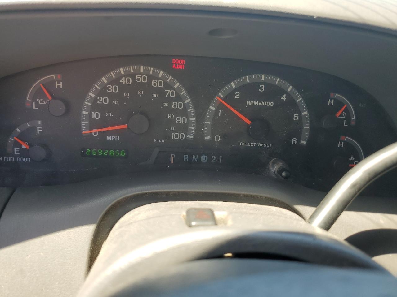 1FTRX08L32KA74103 2002 Ford F150