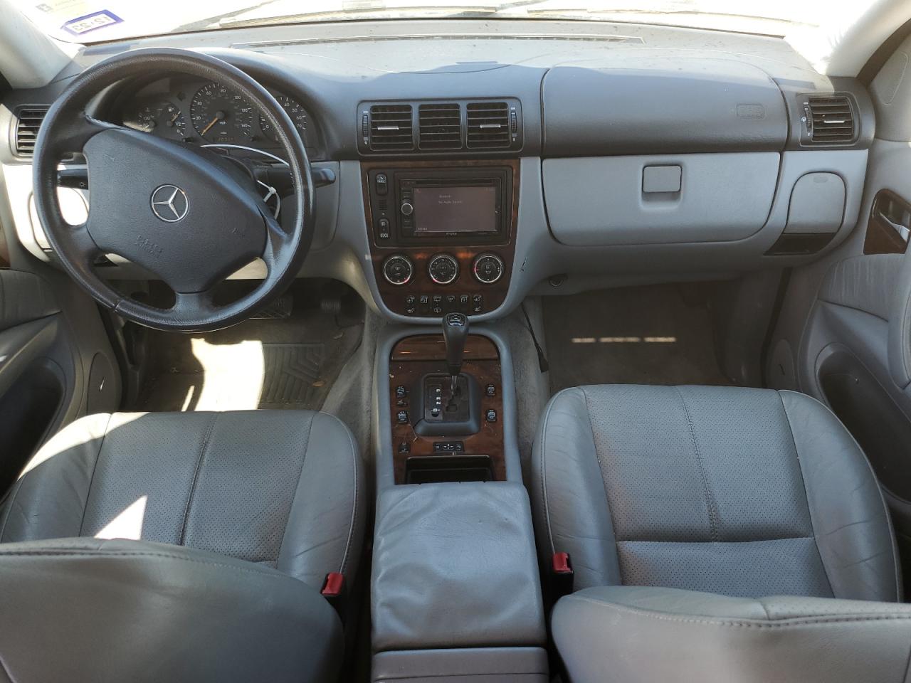 4JGAB54E32A304529 2002 Mercedes-Benz Ml 320