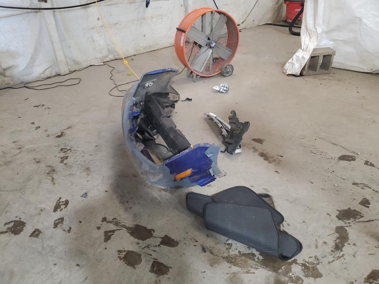 3FAFP37N35R120106 2005 Ford Focus Zx5