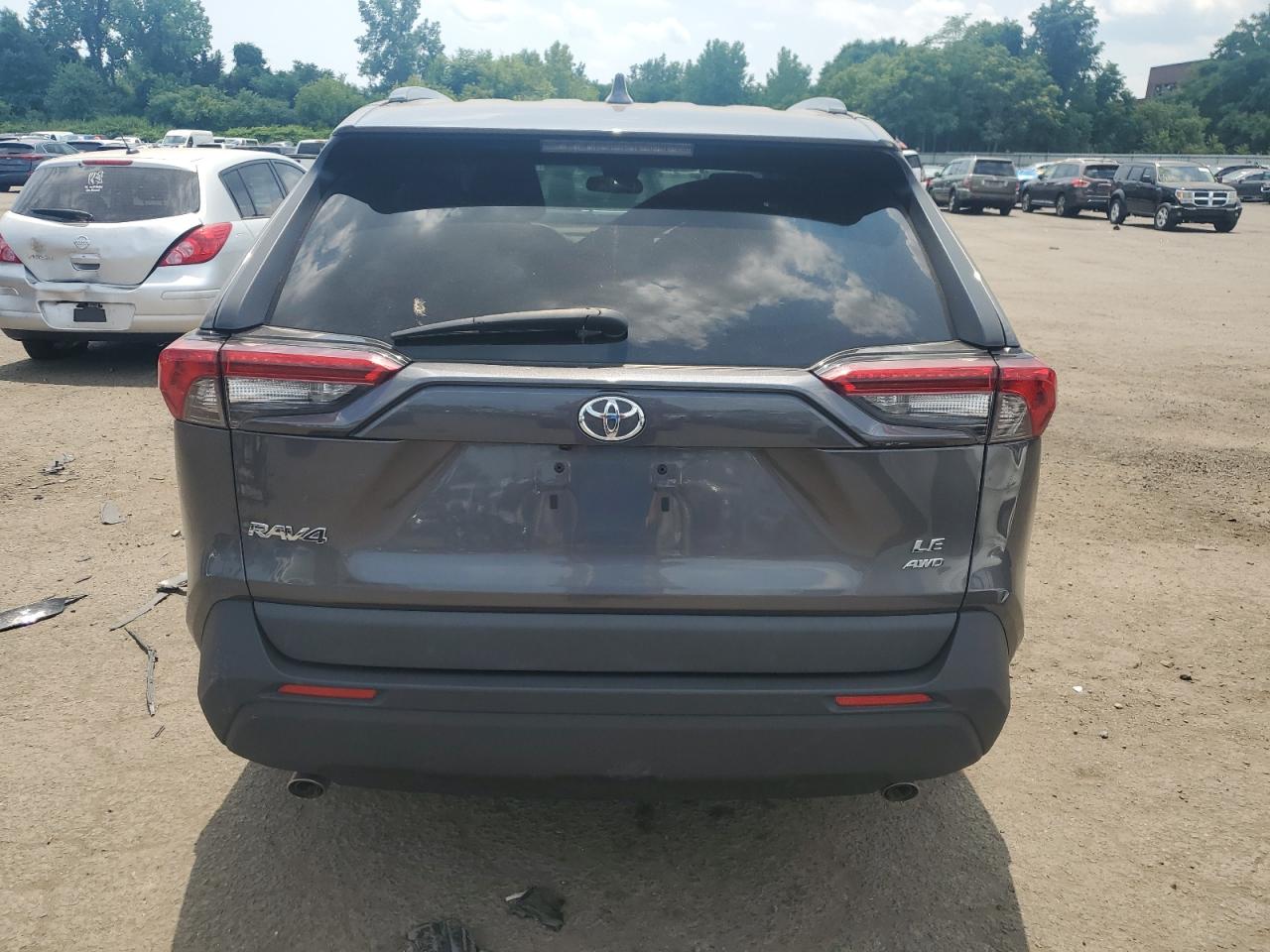 2T3F1RFV6MW202793 2021 Toyota Rav4 Le