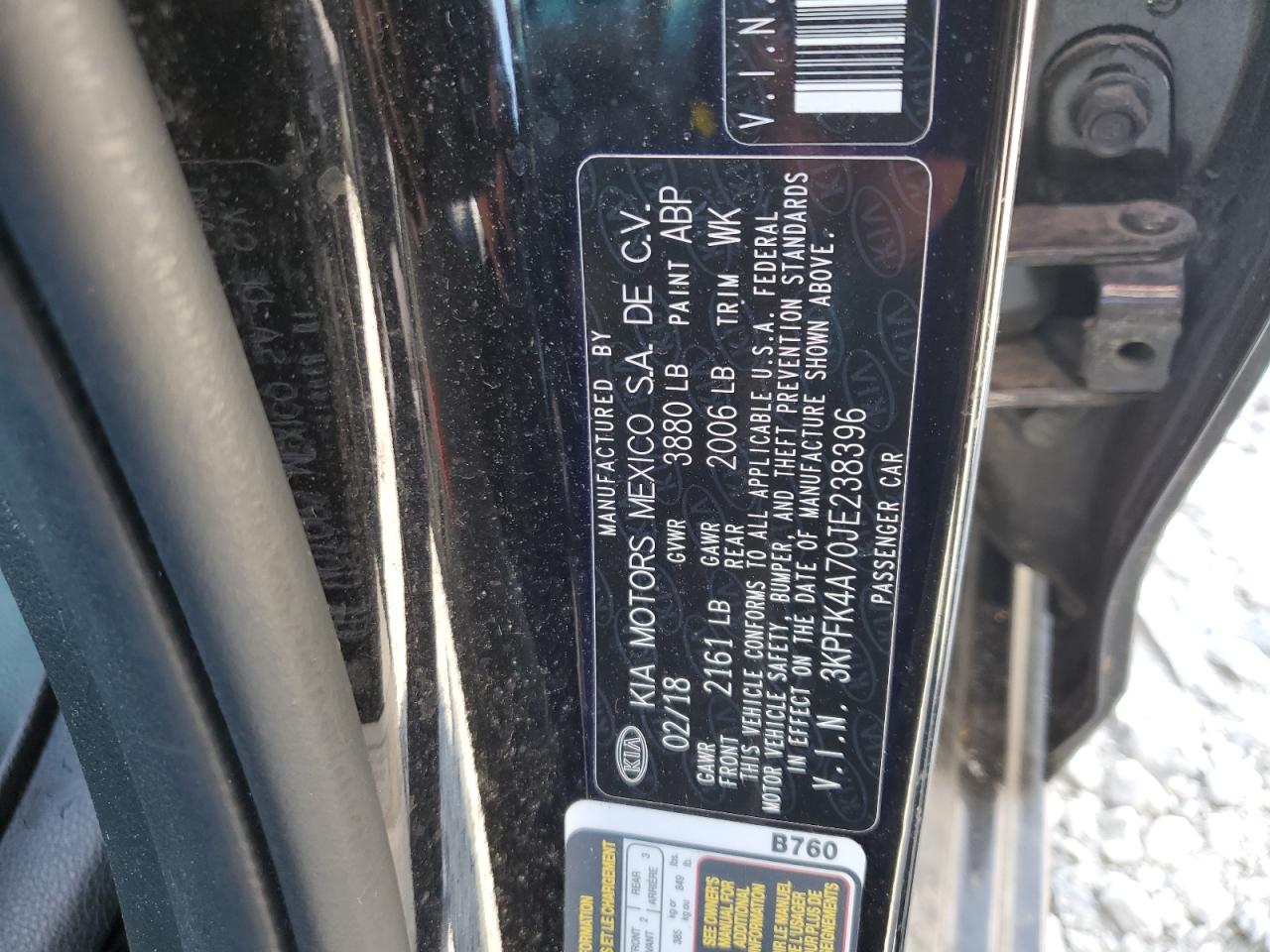 3KPFK4A70JE238396 2018 Kia Forte Lx