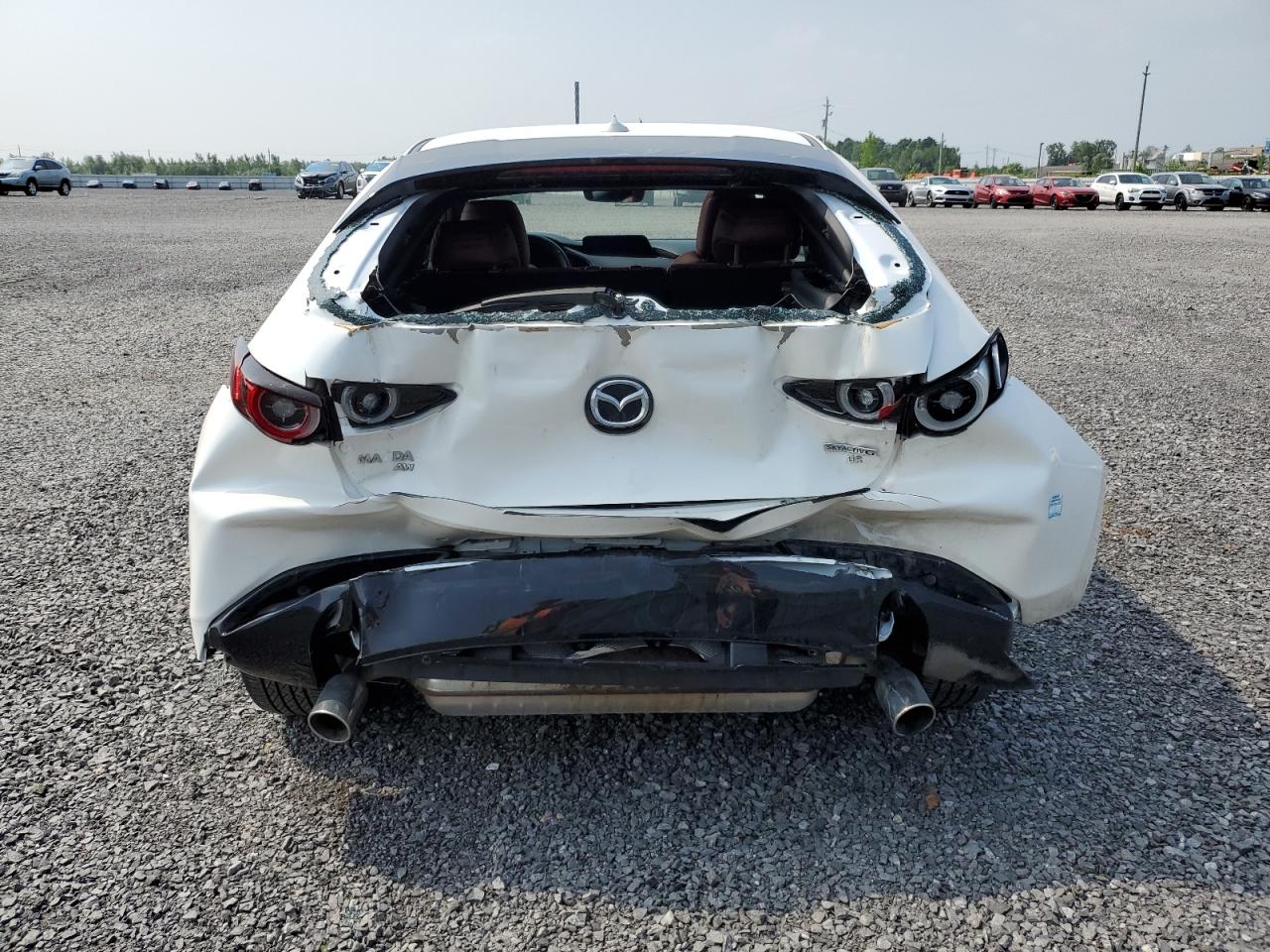 JM1BPBMY8N1520741 2022 Mazda 3 Premium