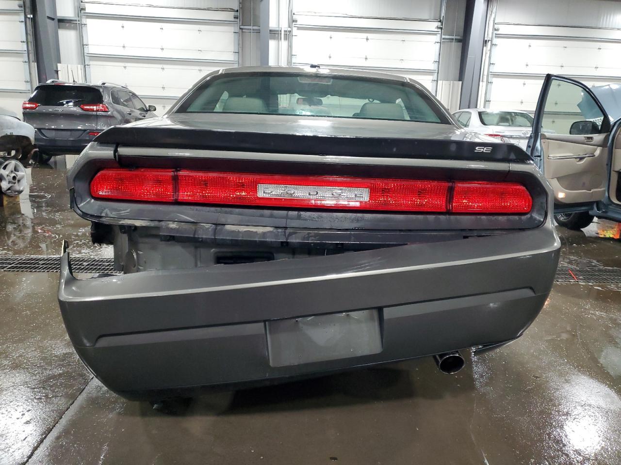 2B3LJ44V29H604778 2009 Dodge Challenger Se