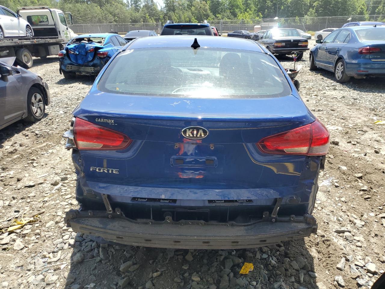 3KPFK4A7XJE281353 2018 Kia Forte Lx