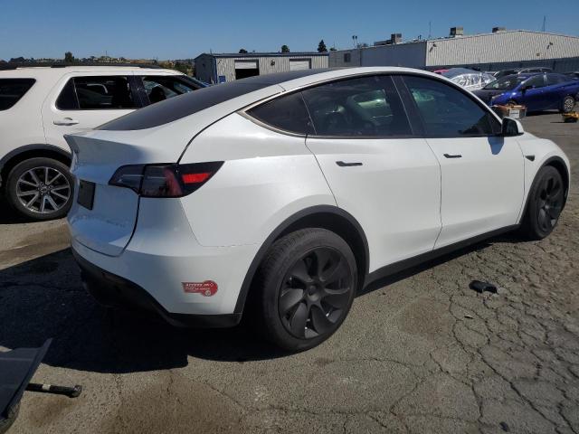 VIN 7SAYGAEE8RF048811 2024 Tesla MODEL Y no.3