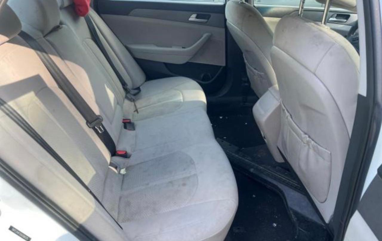 2016 Hyundai Sonata Se vin: 5NPE24AF5GH296575