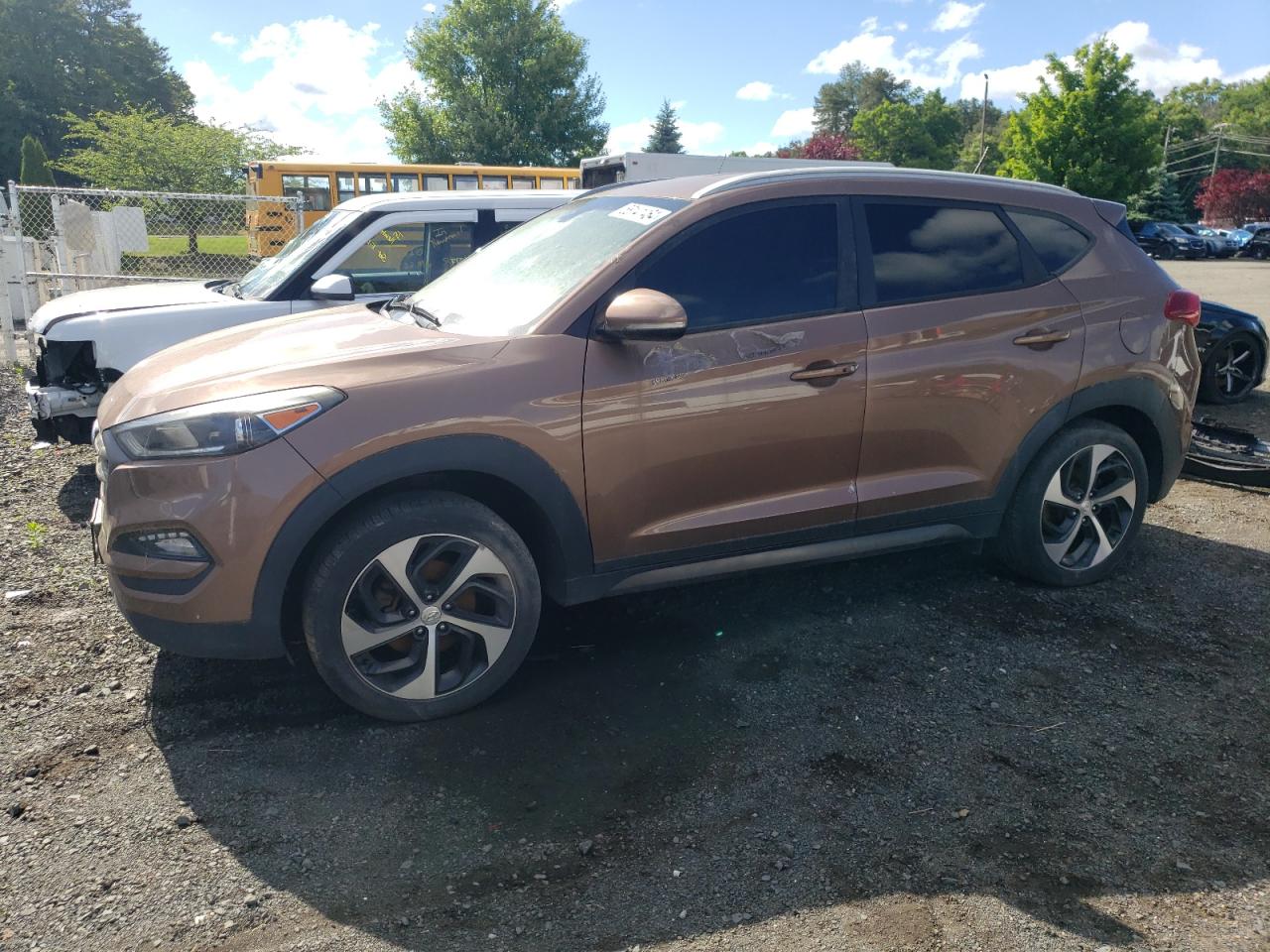 2016 Hyundai Tucson Limited vin: KM8J3CA21GU073163