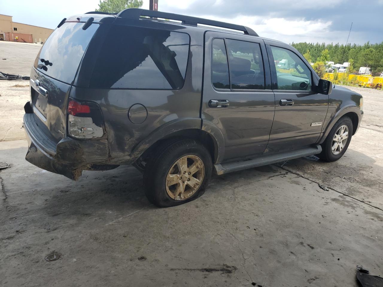 1FMEU63E37UB46671 2007 Ford Explorer Xlt