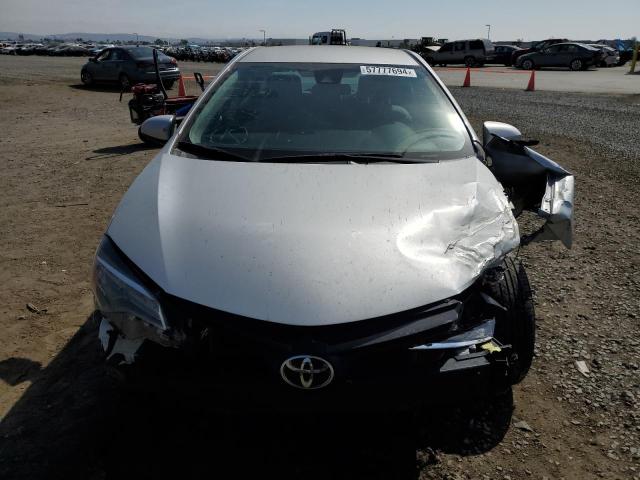 2018 Toyota Corolla L VIN: 5YFBURHE0JP754749 Lot: 57777694