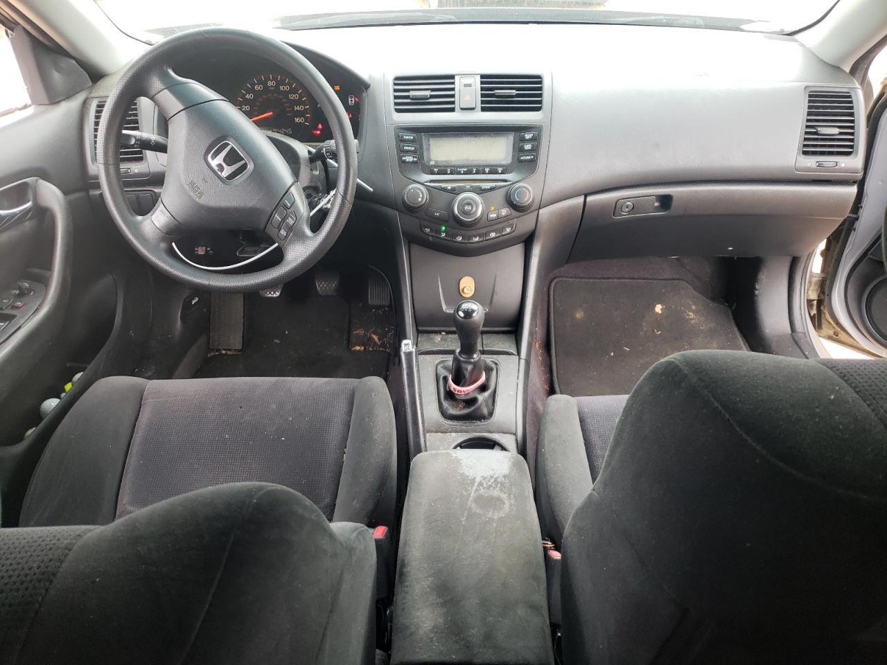 1HGCM71284A017821 2004 Honda Accord Lx