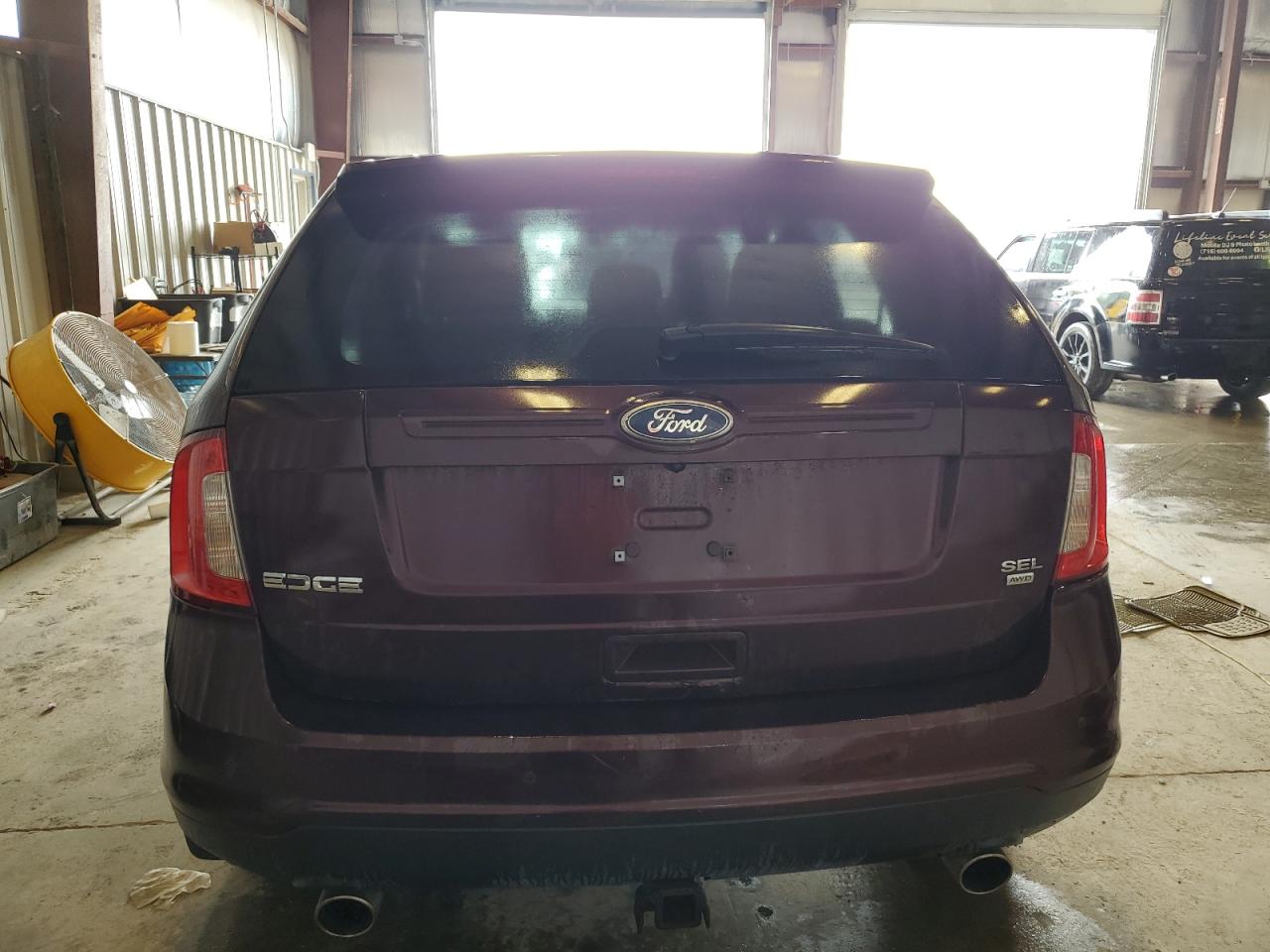 2FMDK4JC8BBA23499 2011 Ford Edge Sel