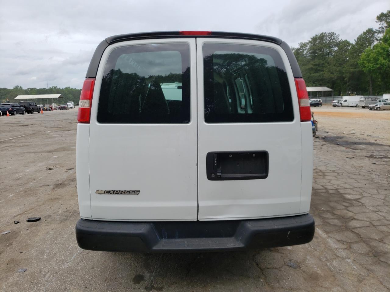 1GCWGAFF3H1221928 2017 Chevrolet Express G2500