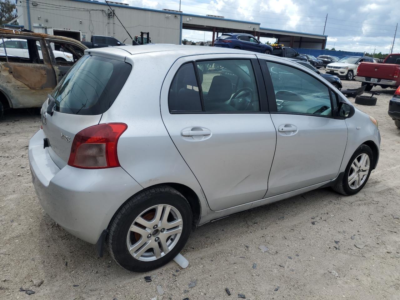 JTDKT923185197710 2008 Toyota Yaris