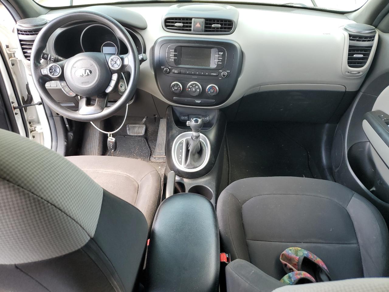 KNDJN2A23H7435082 2017 Kia Soul