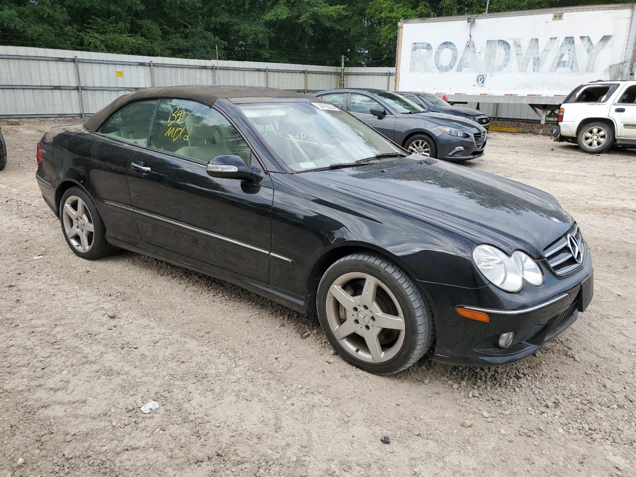 WDBTK72G57T084687 2007 Mercedes-Benz Clk 550