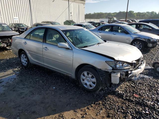 2003 Toyota Camry Le VIN: 4T1BE32K33U718113 Lot: 57472524