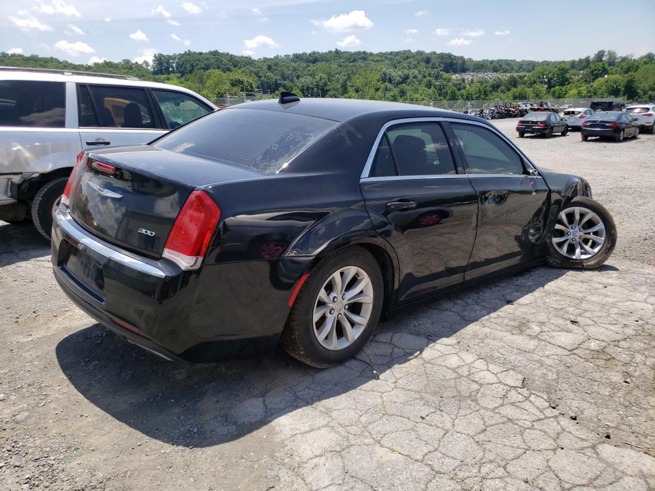 2C3CCAAG9FH868013 2015 Chrysler 300 Limited