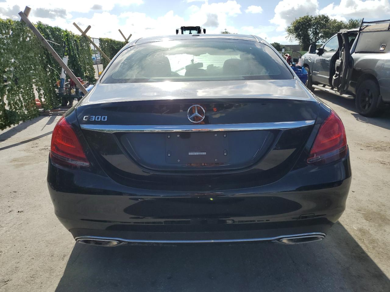 2020 Mercedes-Benz C 300 vin: 55SWF8DB0LU332575