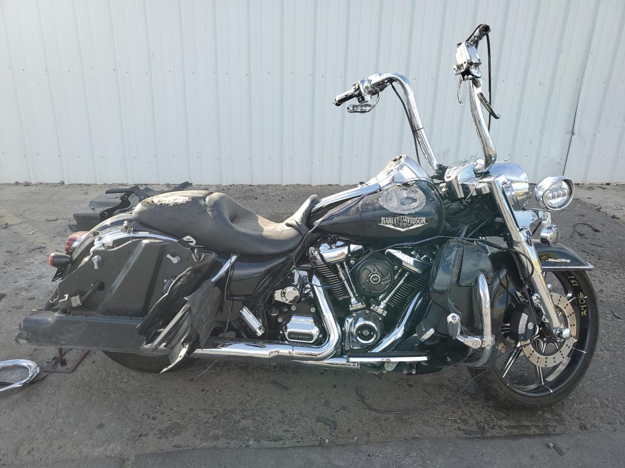 1HD1FBC11JB621299 HARLEY-DAVIDSON FLHR ROAD 2018
