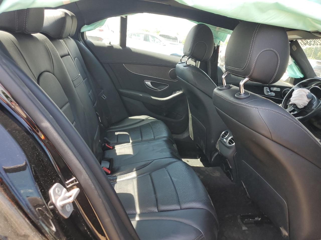 55SWF4KB5HU231261 2017 Mercedes-Benz C 300 4Matic