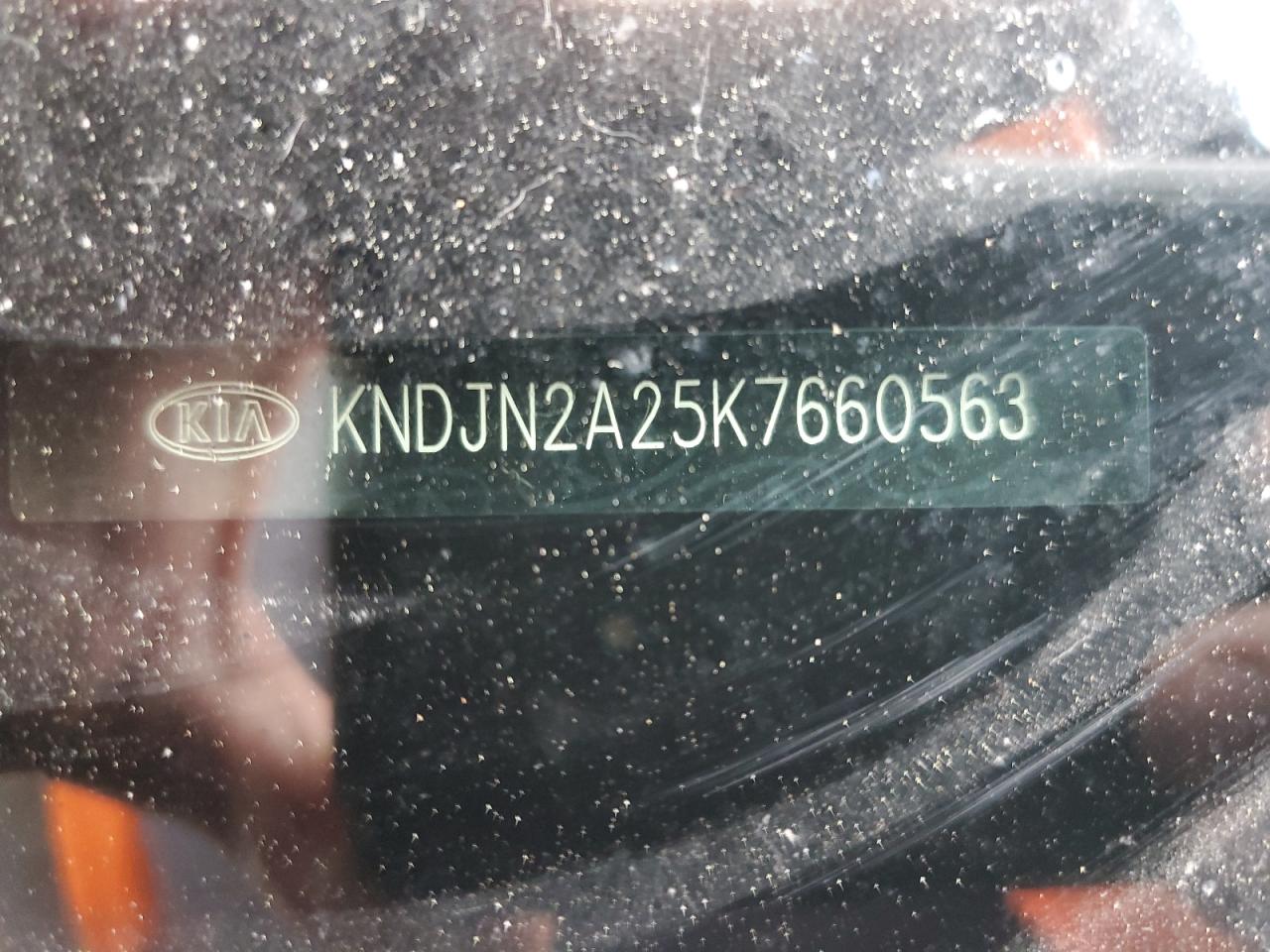 KNDJN2A25K7660563 2019 Kia Soul